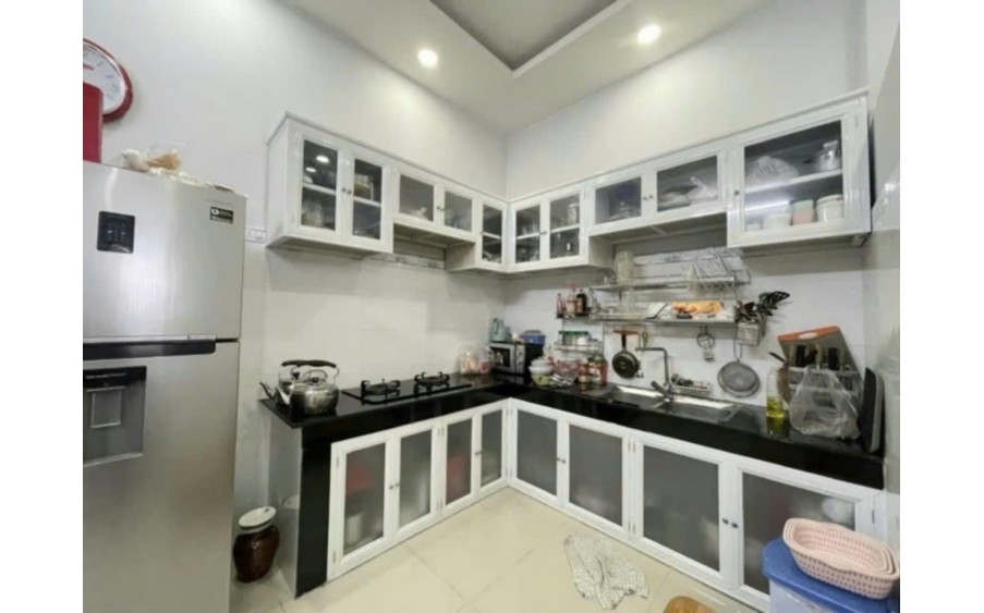 Bán nhà 2 tầng-67m2-Hẻm ô tô-Cách 1 căn ra MT đường -Phước Long A-Quận 9.